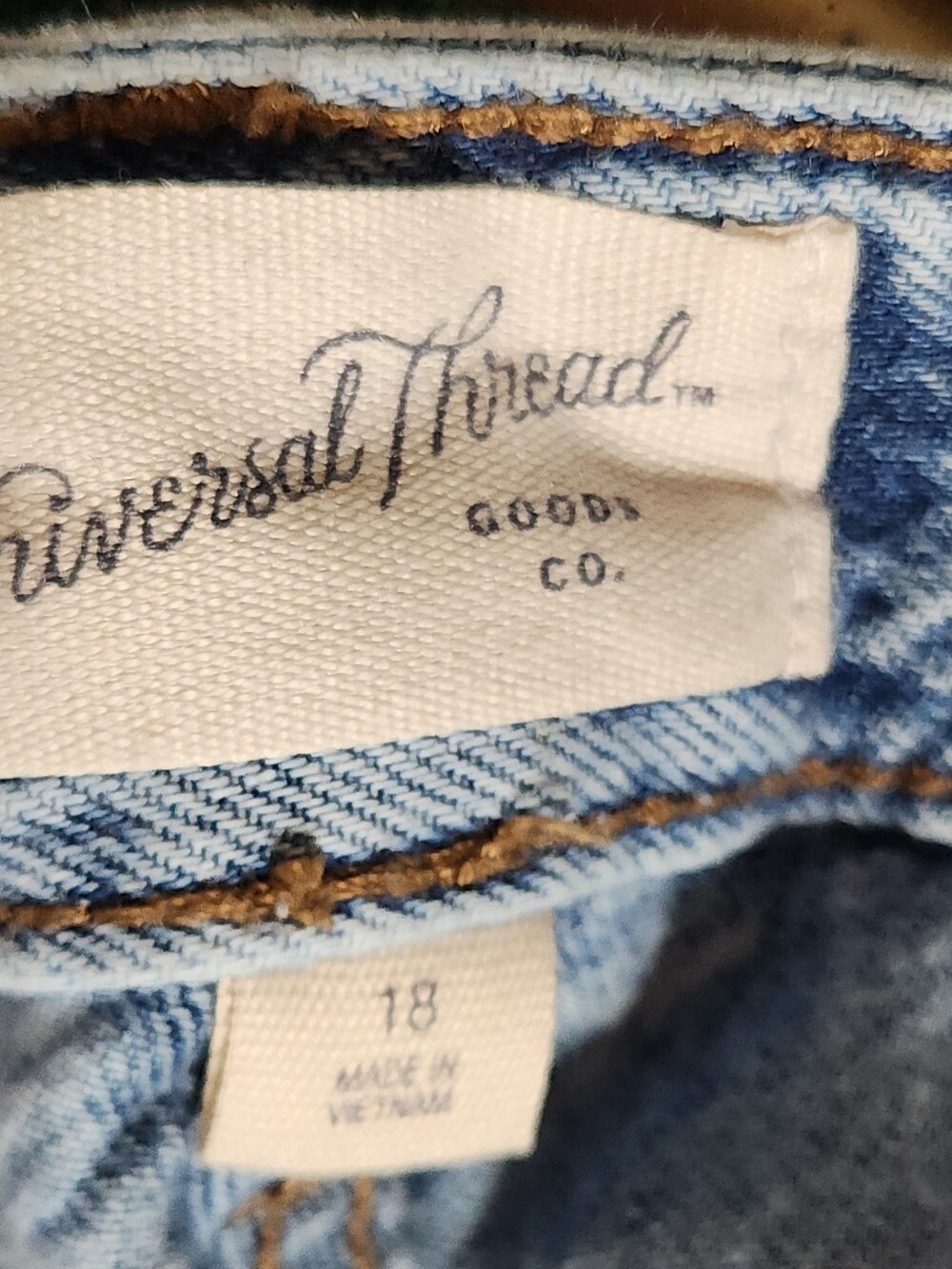 Women's Super Wide Leg Mid-Rise Jeans - Universal Thread - 18 - Picture 8 of 13